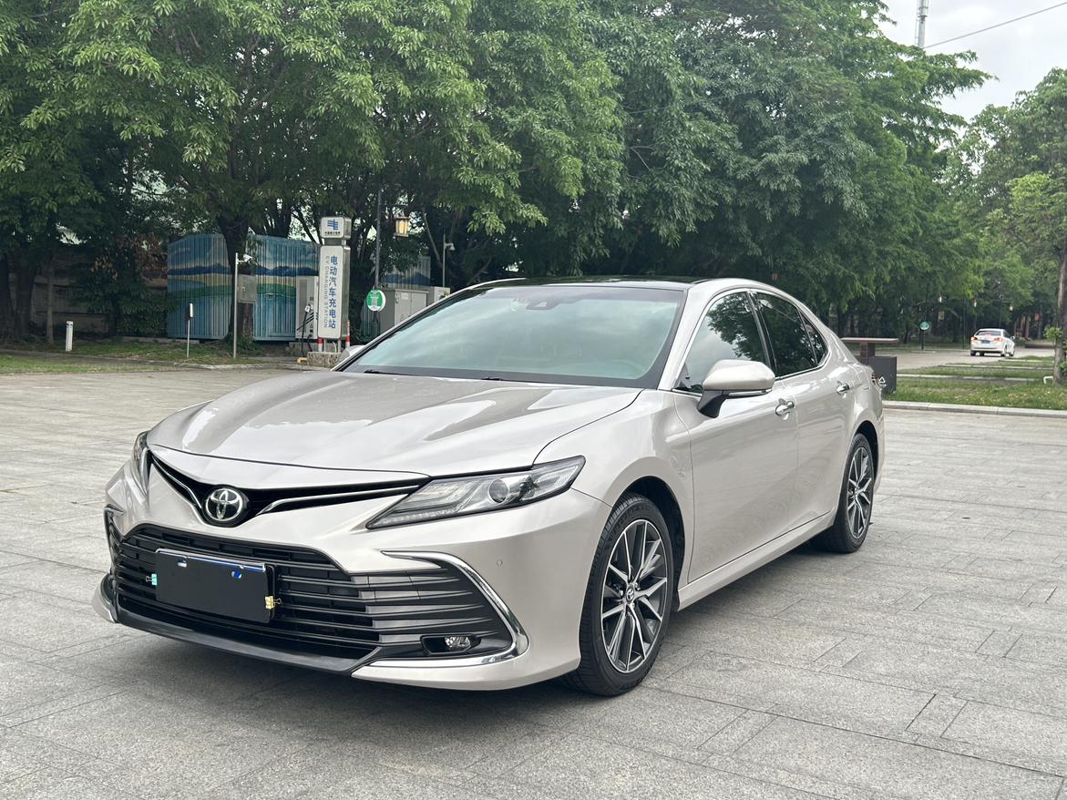 Toyota Camry 2.5G Luxury (2.5L) 2022