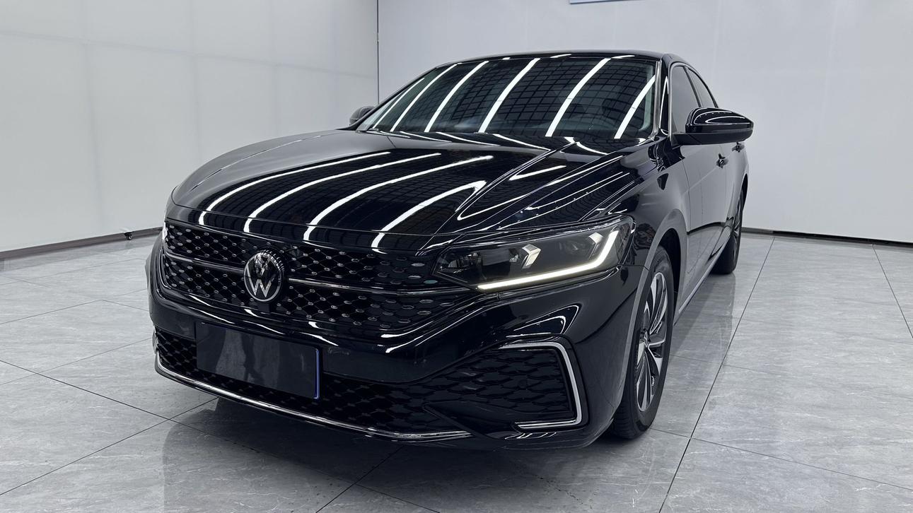 Volkswagen Passat 280TSI Starlight Elite (1.4L) 2023