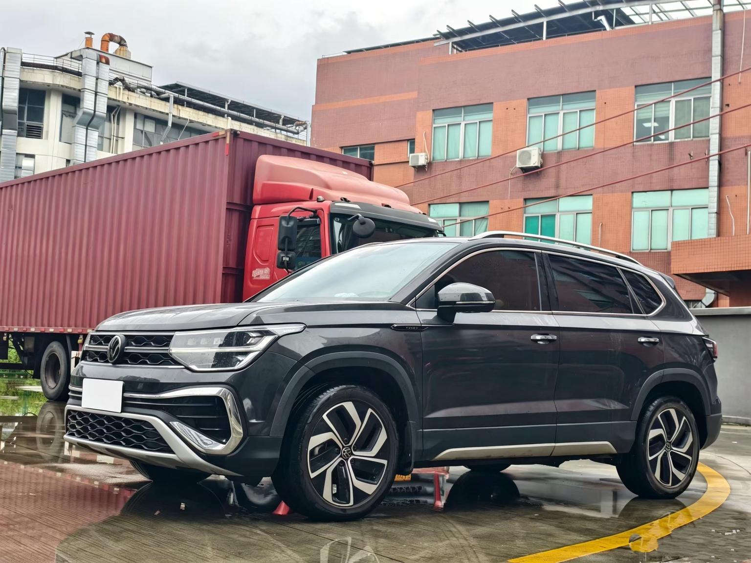 Volkswagen Tharu 300TSI 2WD Full Moon 2024