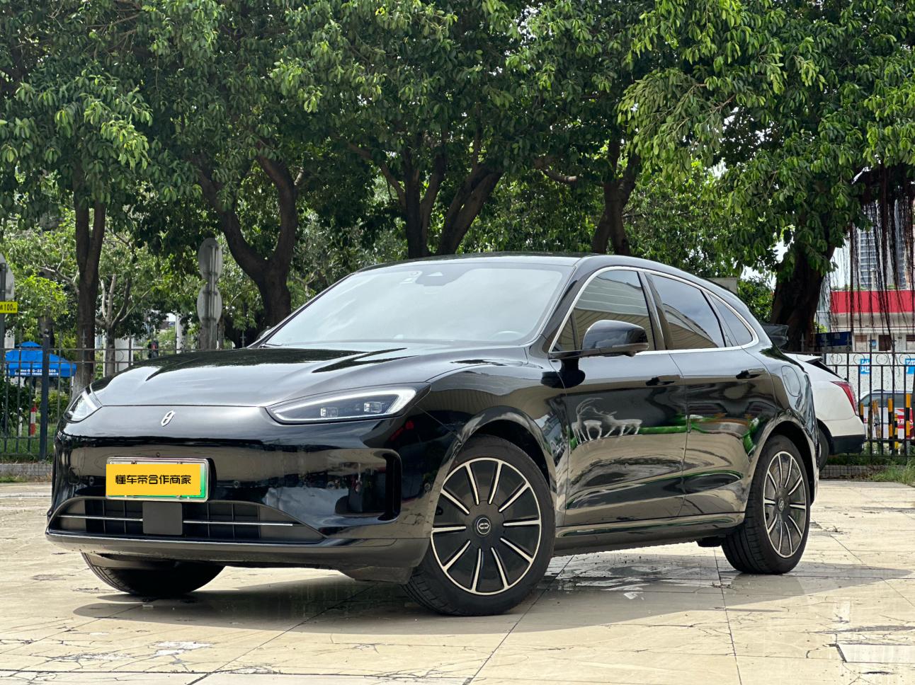 Aito M5 Electric AWD Performance 2023