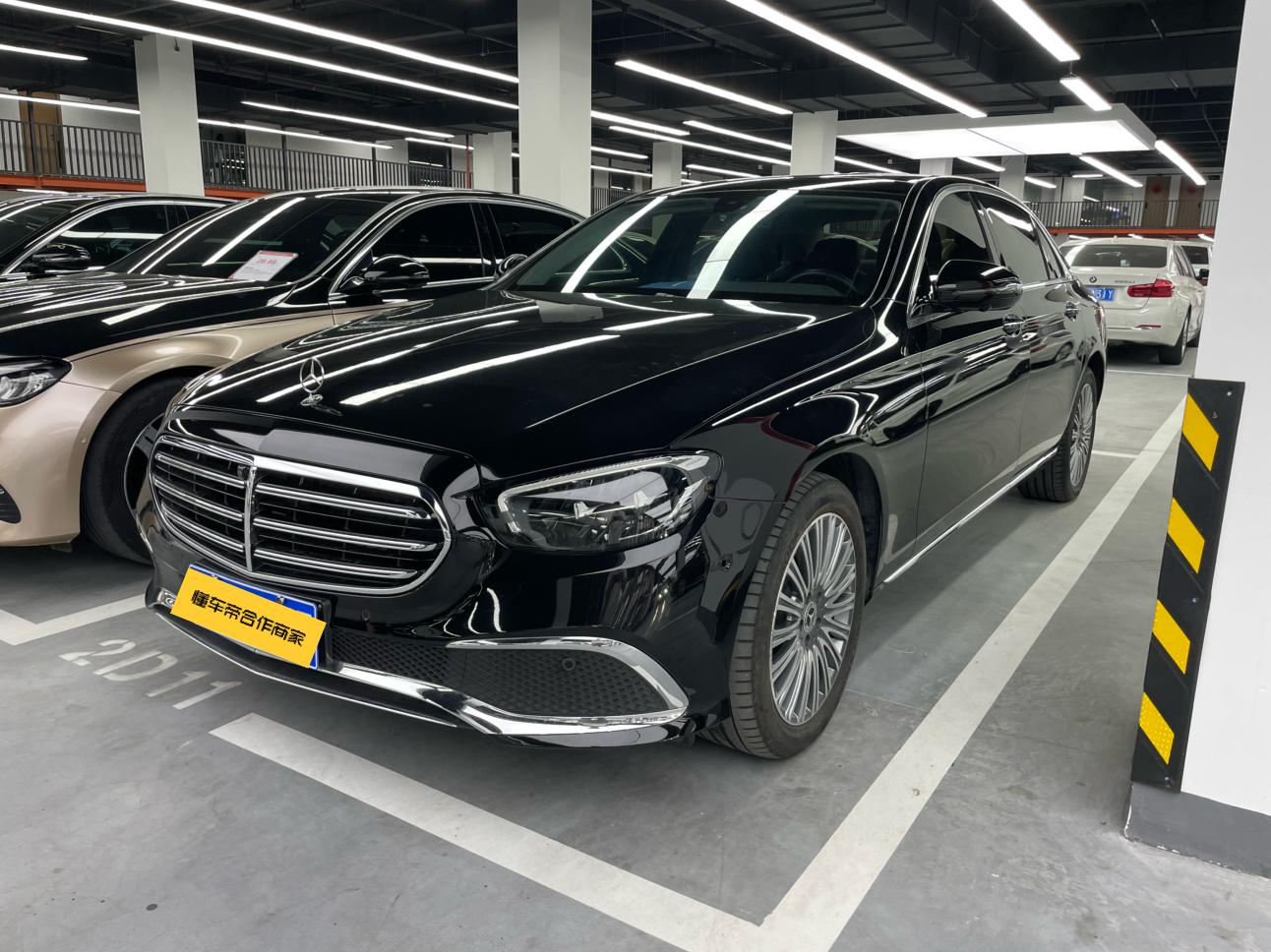 Mercedes Class-E E 300 L Fashion Sedan (2L) 2023