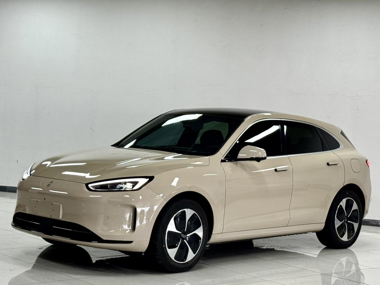Aito M5 EV RWD Standard (1432) 2023
