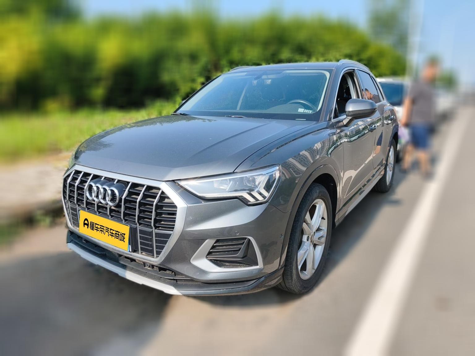 Audi Q3 35 TFSI Fashion Elegant (1.4L) 2022