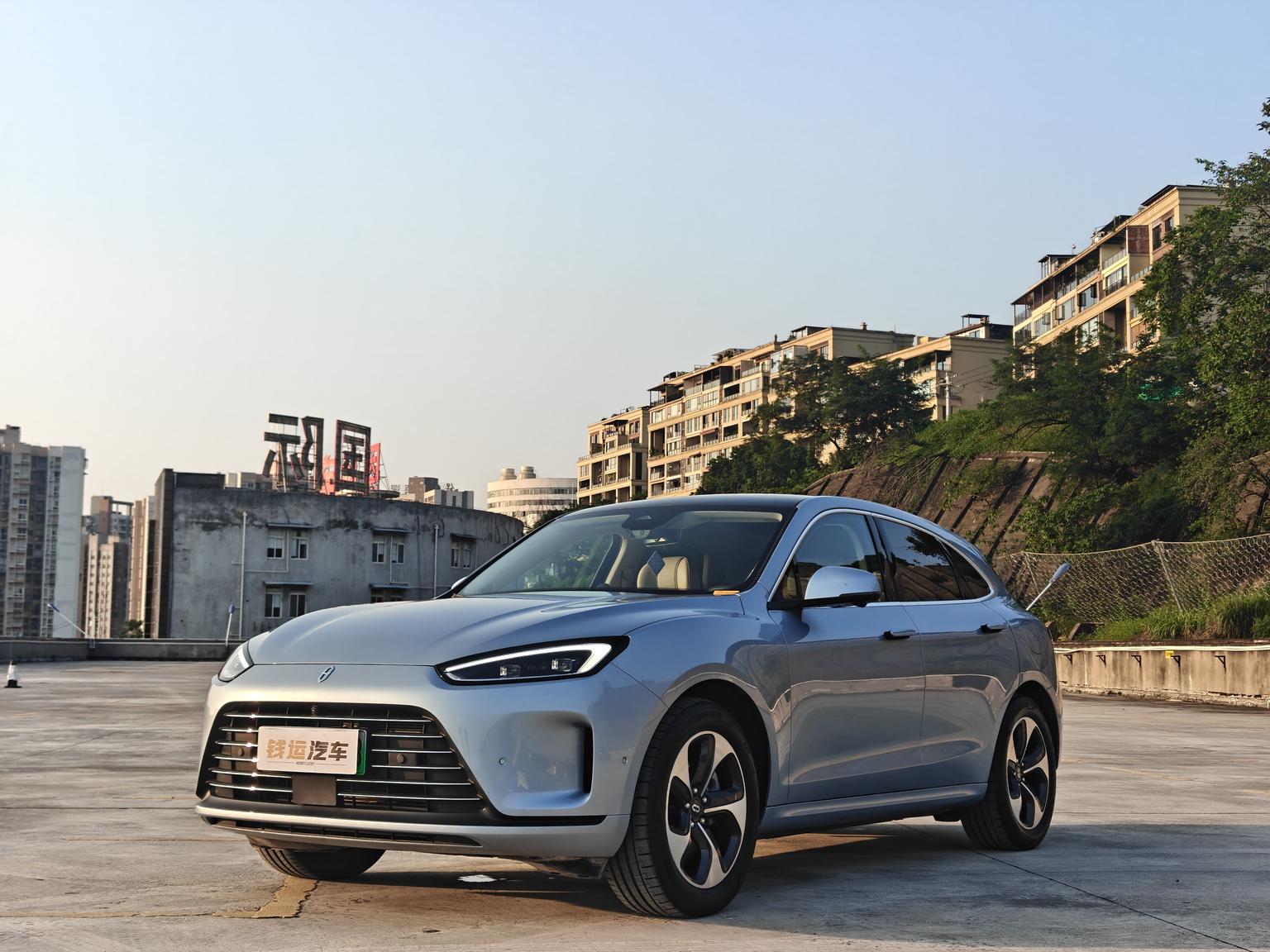 Aito M5 EREV RWD Standard (1.5L) 2024