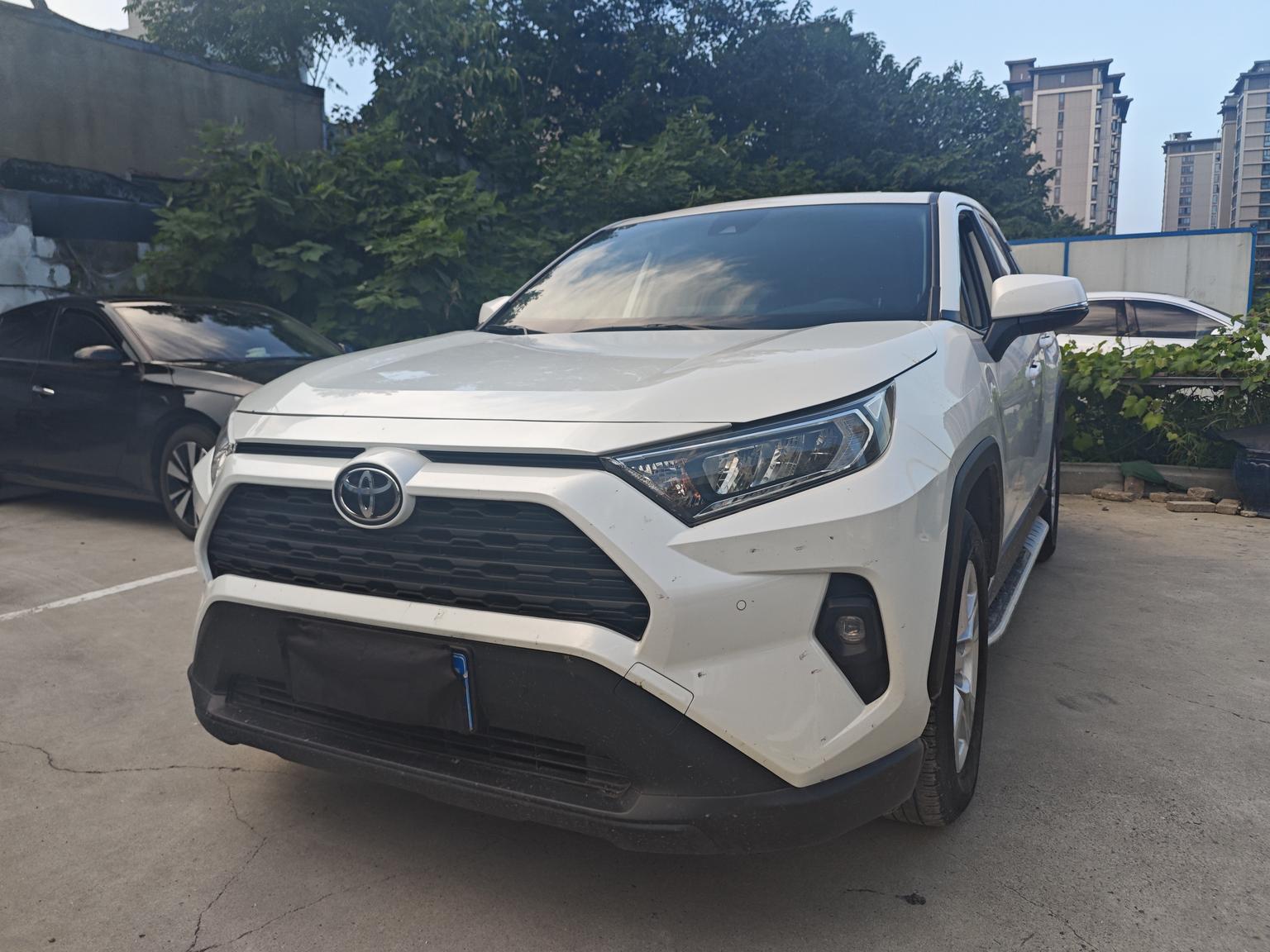 Toyota RAV4 2.0L CVT 2WD Trend 2024