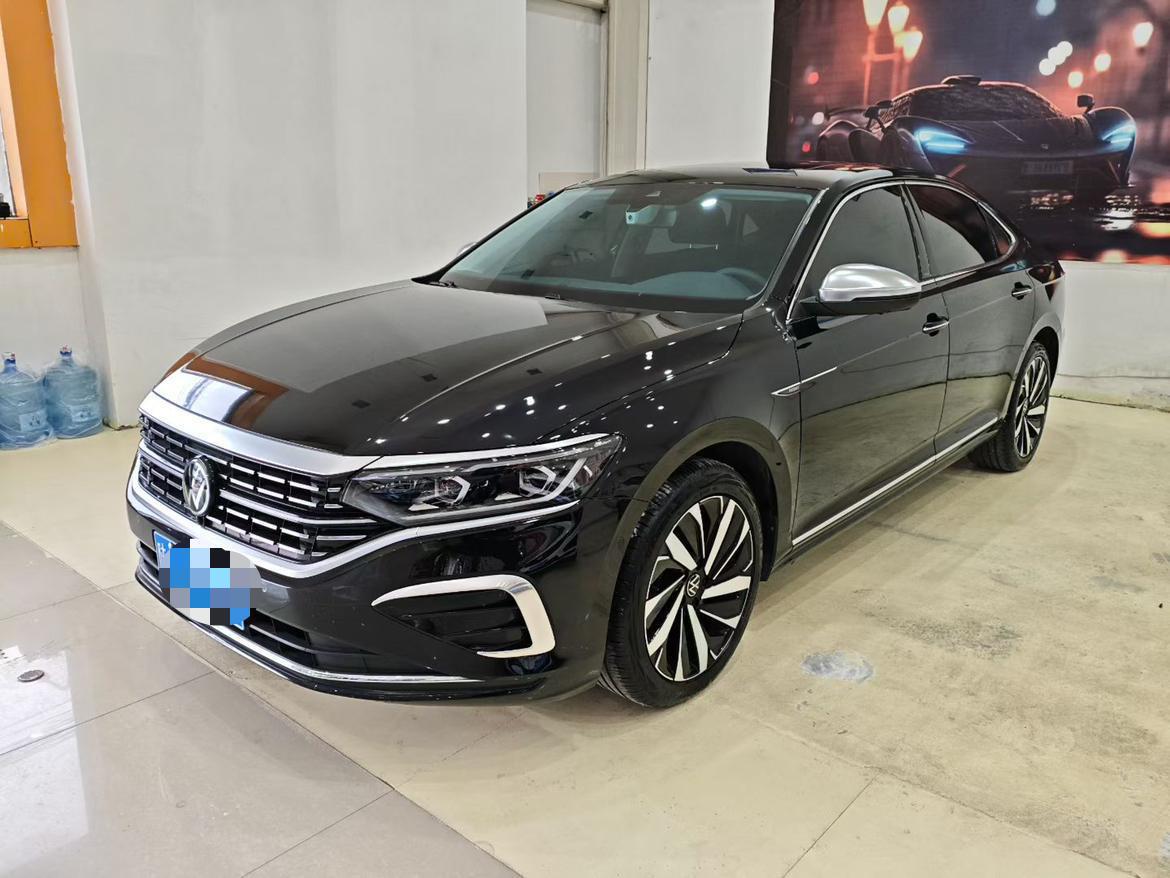 Volkswagen Passat Outstanding 380TSI Starry Longyao (2L) 2025