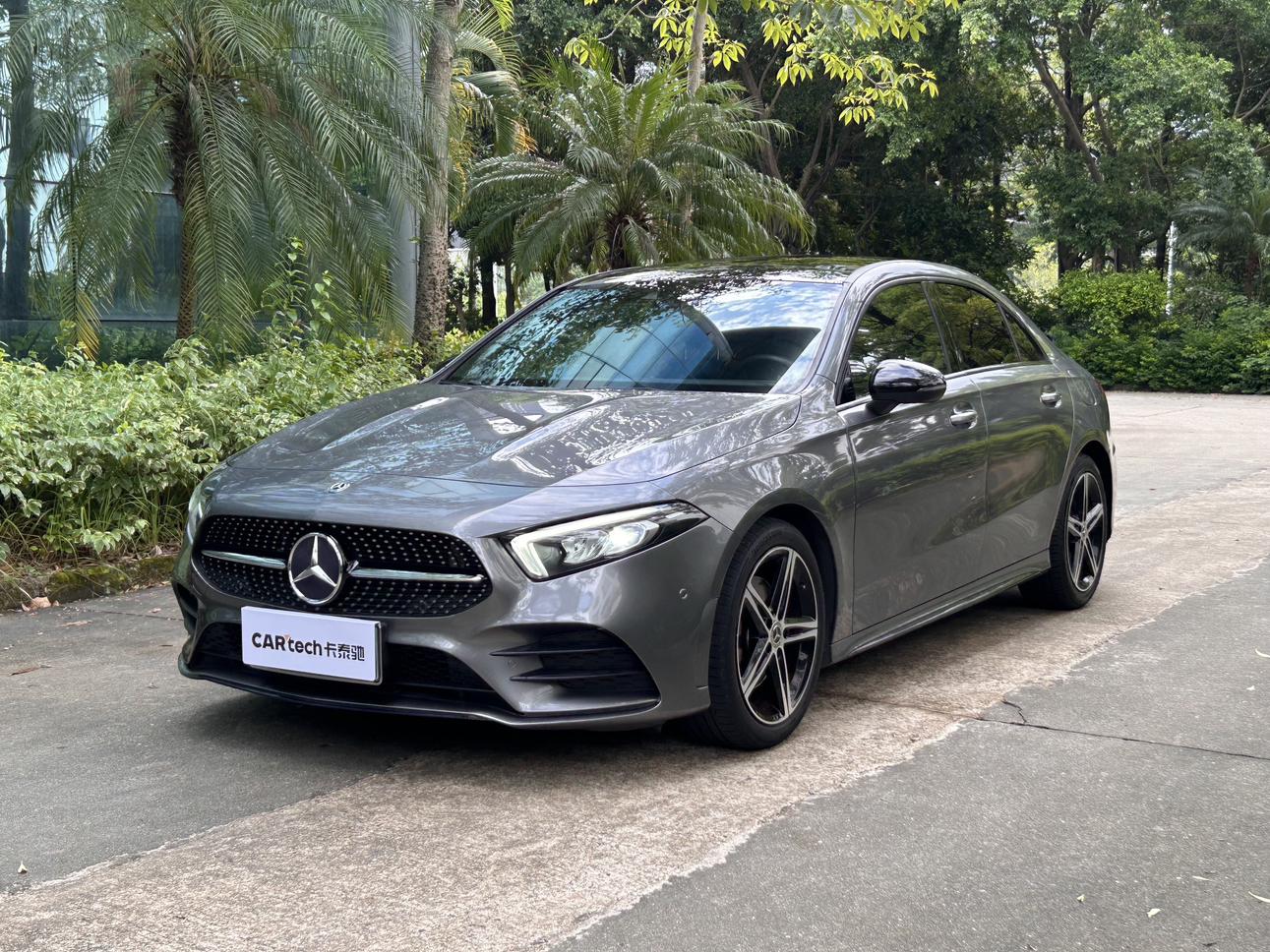 Mercedes Benz Class-A 4MATIC Sport Sedan 2021