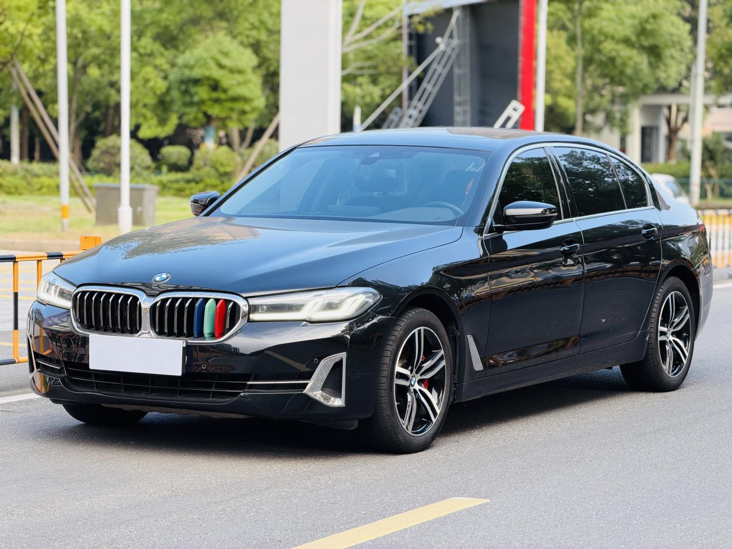 BMW 5 Series Leading Luxury Package (2L) 2022