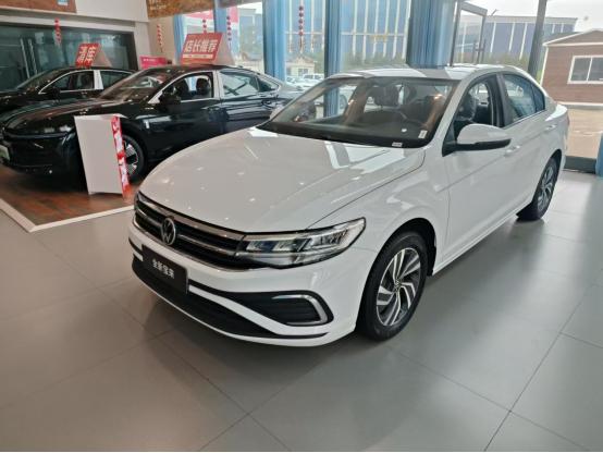 Volkswagen Bora 200TSI DSG Joy Navigation Edition (1.2L) 2026
