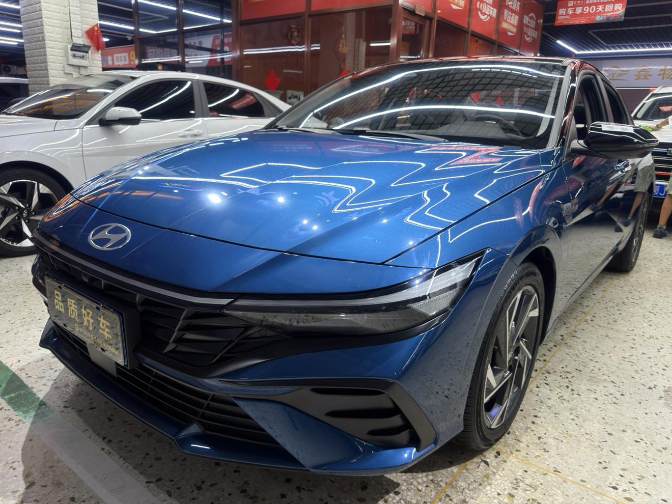 Hyundai Elantra TOP Flagship Edition (1.5L) 2023