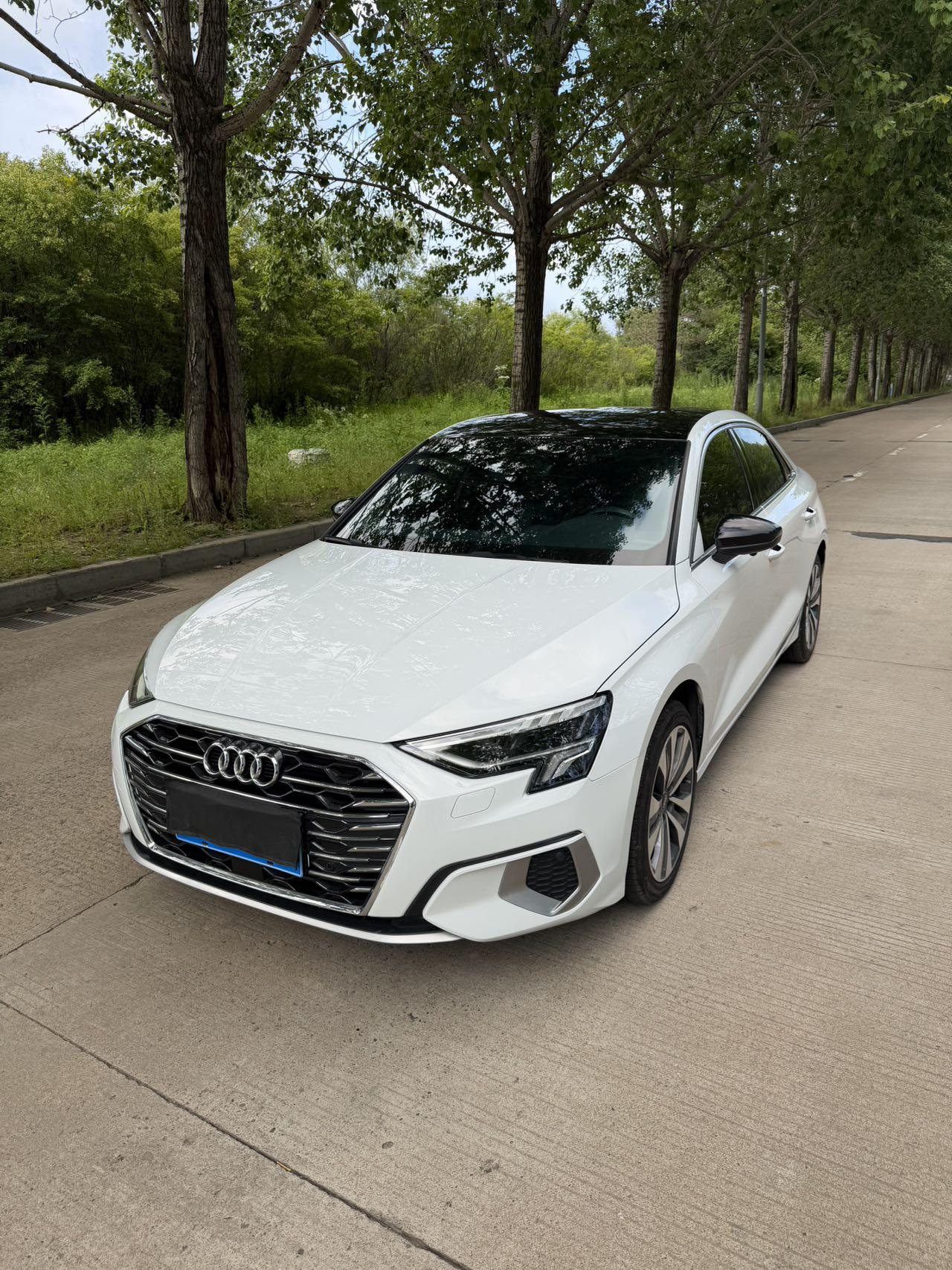Audi A3 Luxury Elegance (1.4L) 2022