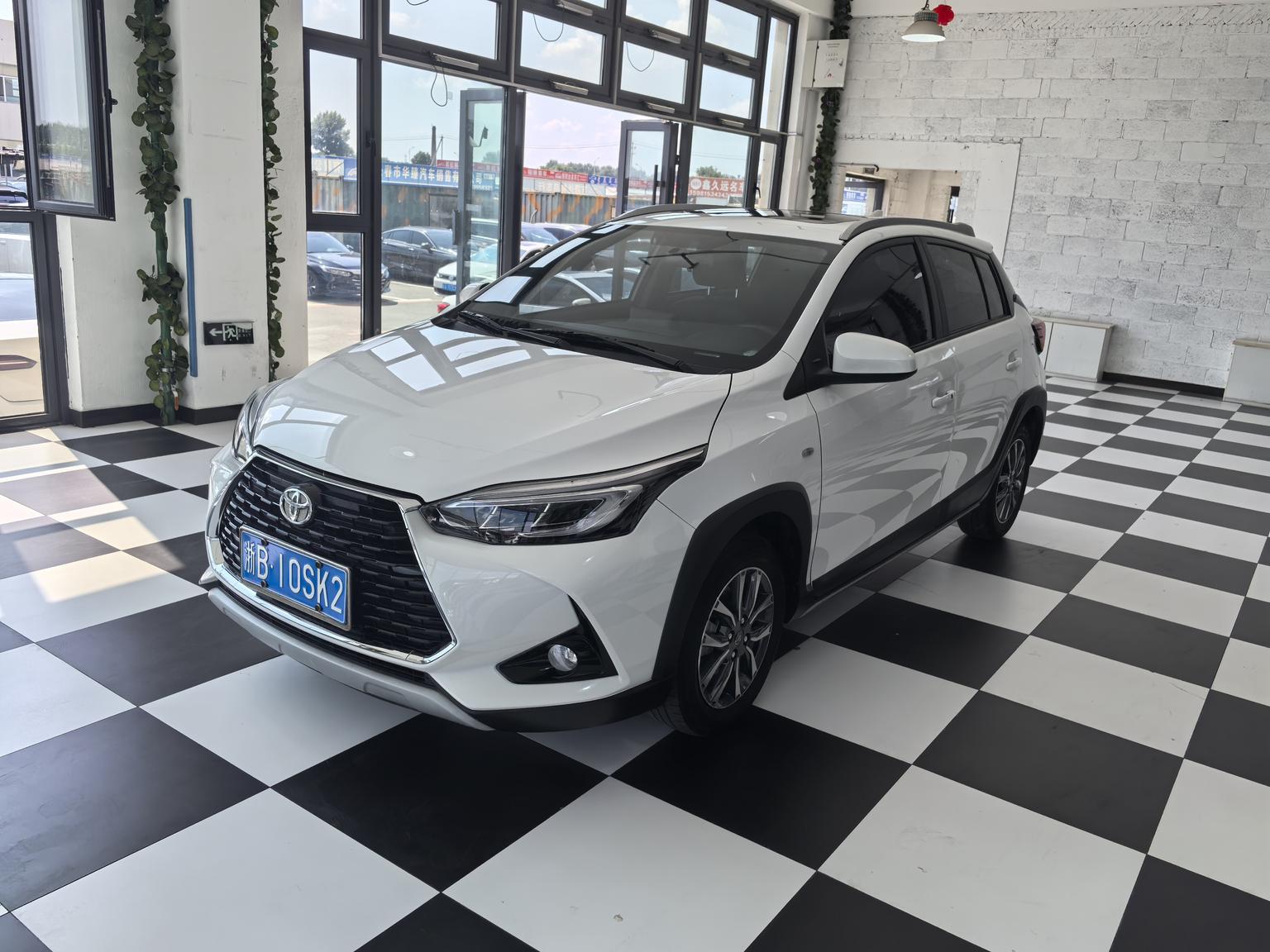 Toyota Yaris-L Premium CVT (1.5L) 2022