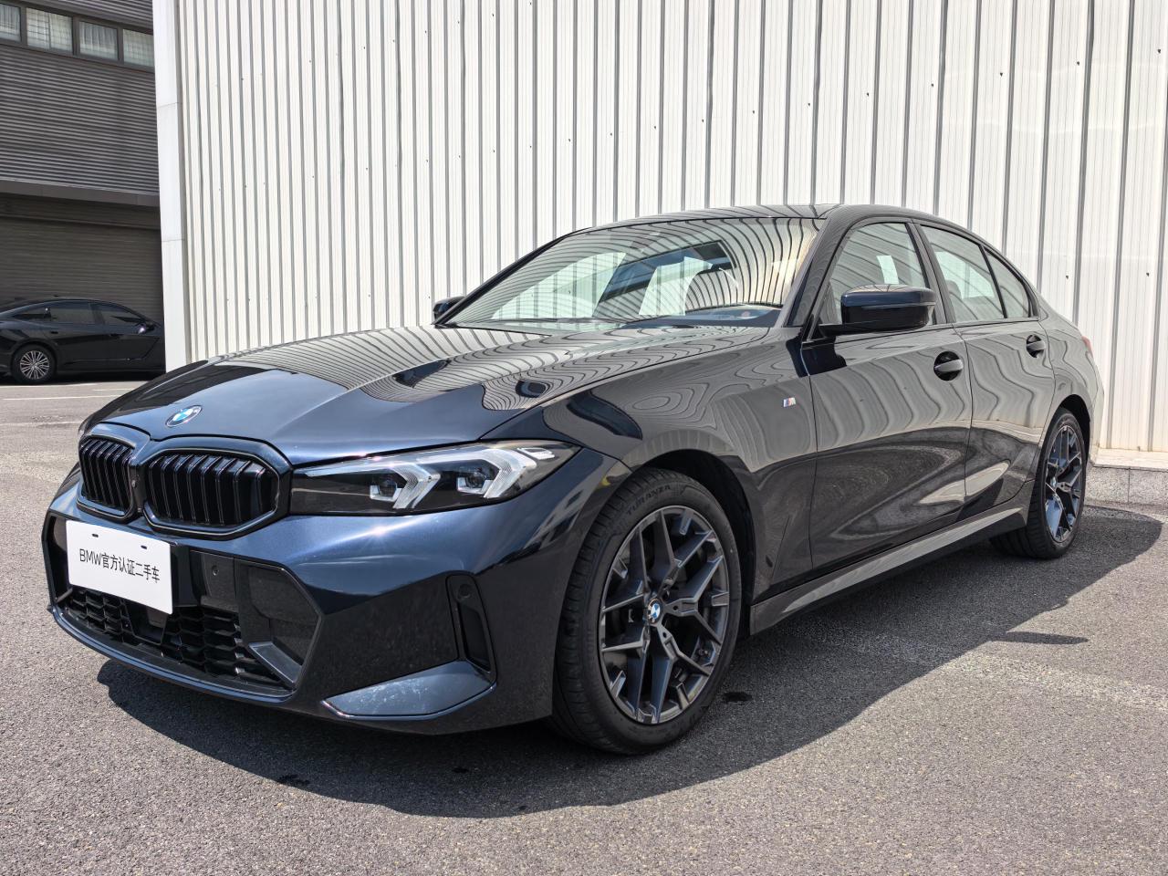 BMW Series-3 330i M Sport Night (2L) 2025