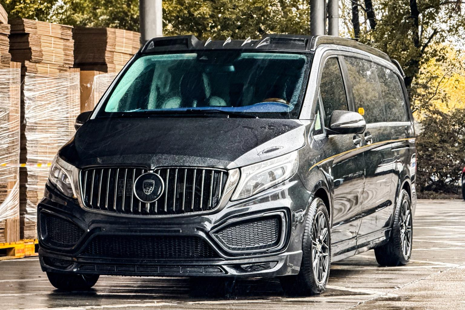 Mercedes V-260 Long Wheelbase Luxury (2L) 2021