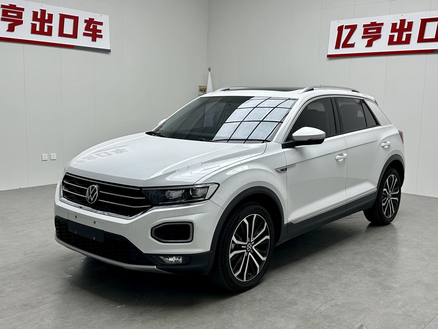 Volkswagen T-ROC 280TSI DSG 2WD R-Line Pro Connect 2022
