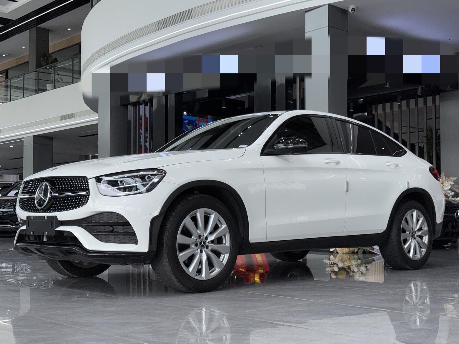 Mercedes GLC 260 4MATIC Coupe SUV (2L) 2021