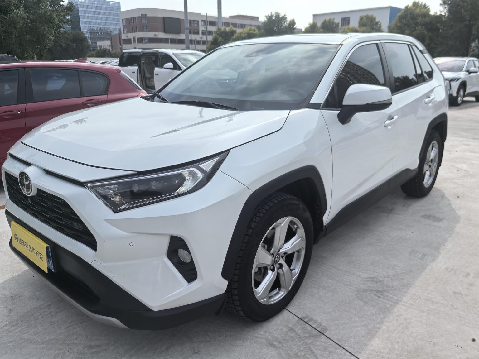 Toyota RAV4 2.0L CVT 2WD Trend 2023