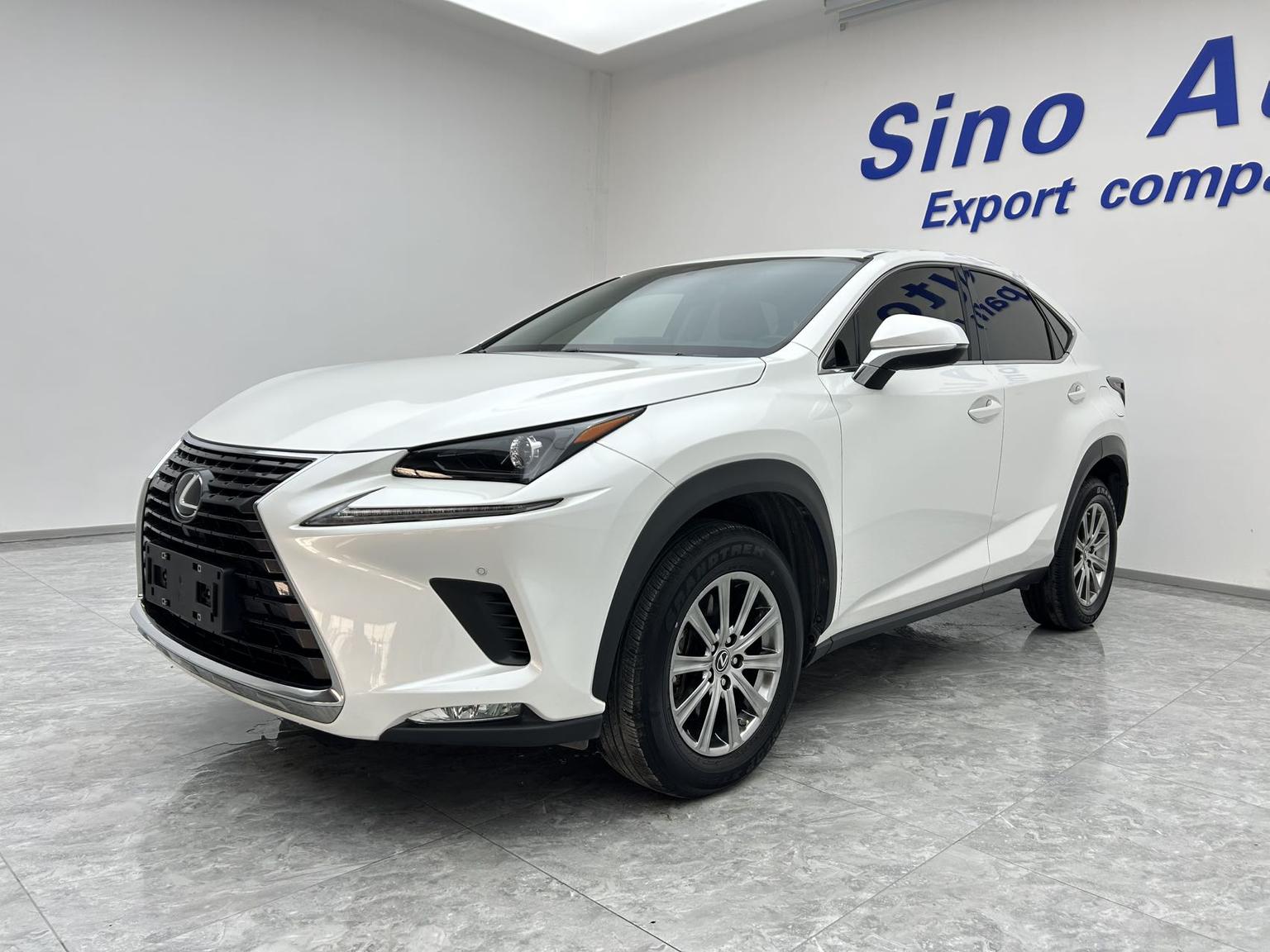 Lexus NX200 FWD Comfort CN6 2021