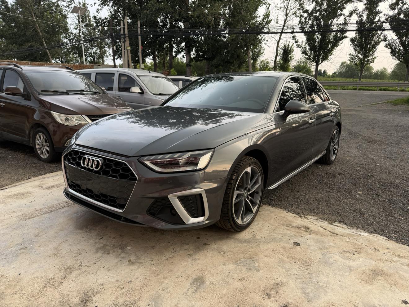 Audi A4L 40TFSI Life Edition 2021