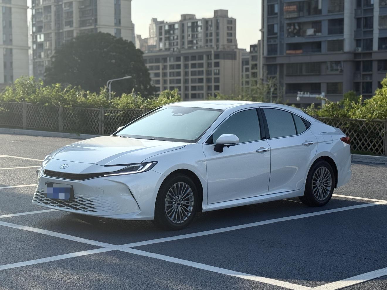 Toyota Camry 2.0GVP Luxury 2026