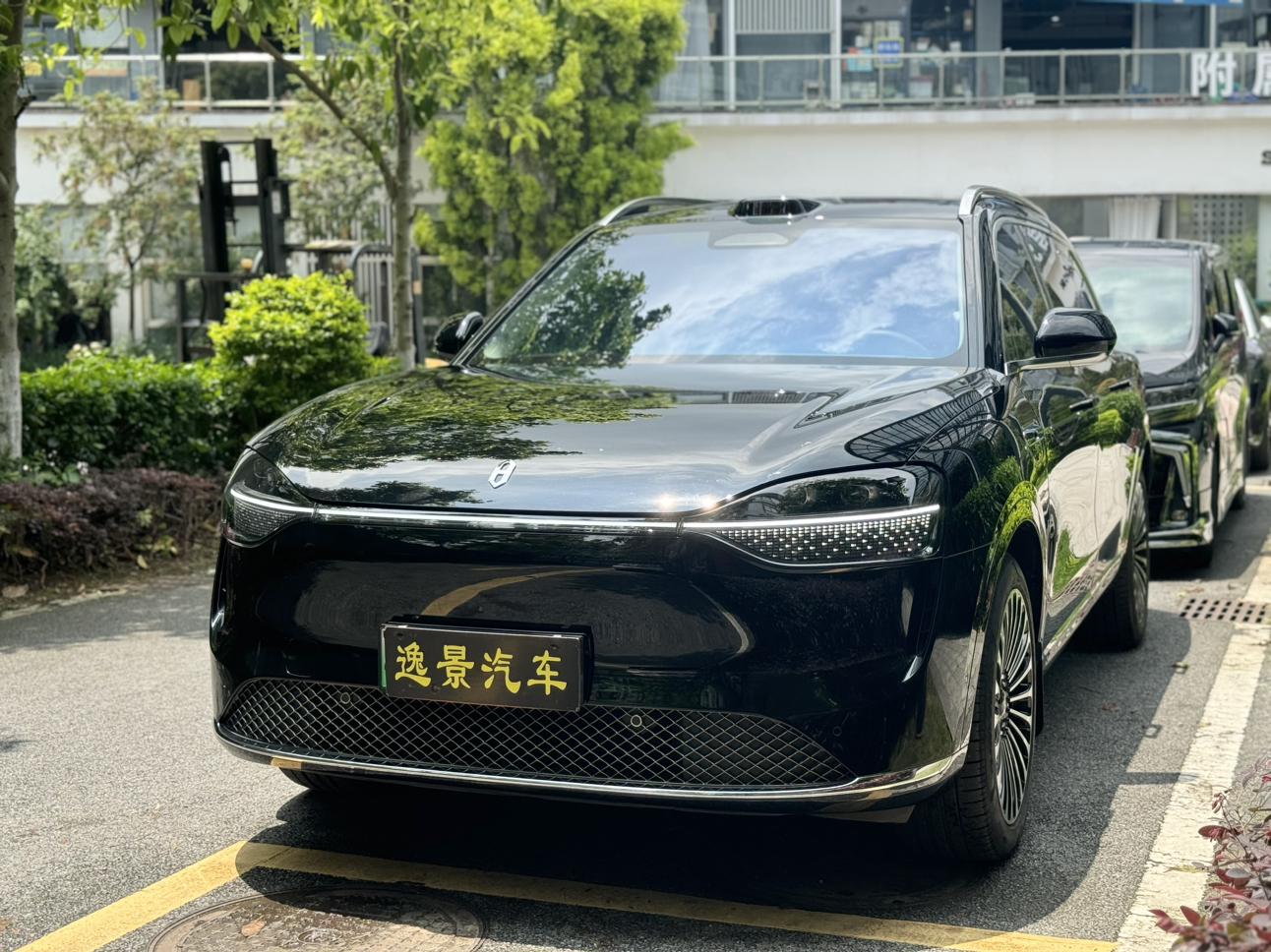 Aito M9 EV Max 6-Seater 2025