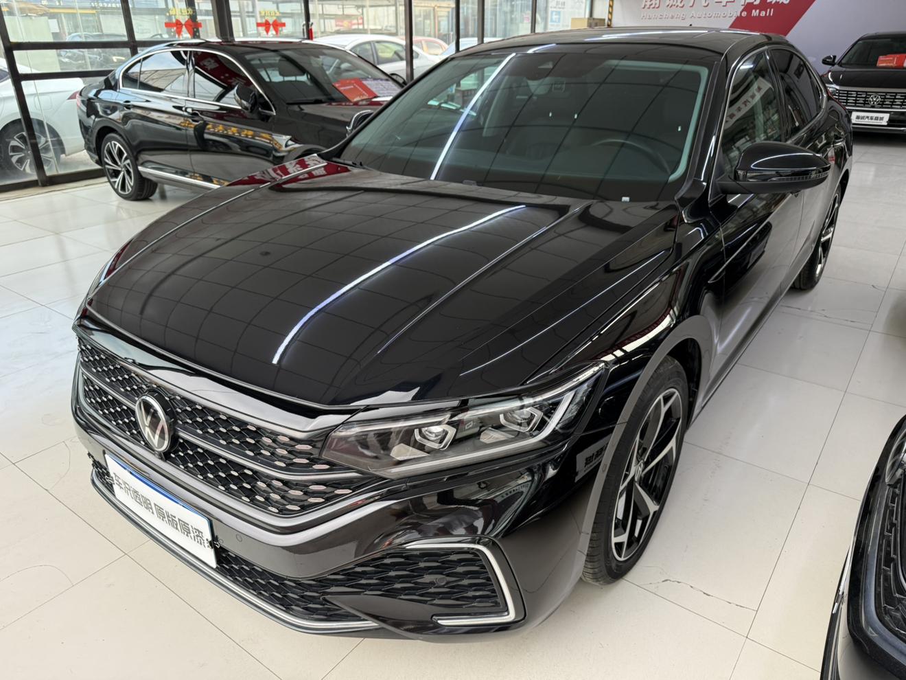 Volkswagen Passat 330TSI Stardust Luxury 2023