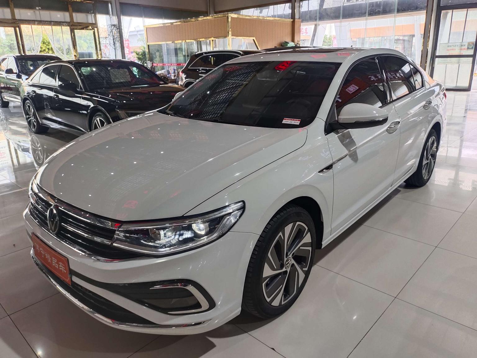 Volkswagen Bora 300TSI DSG Noble 2023