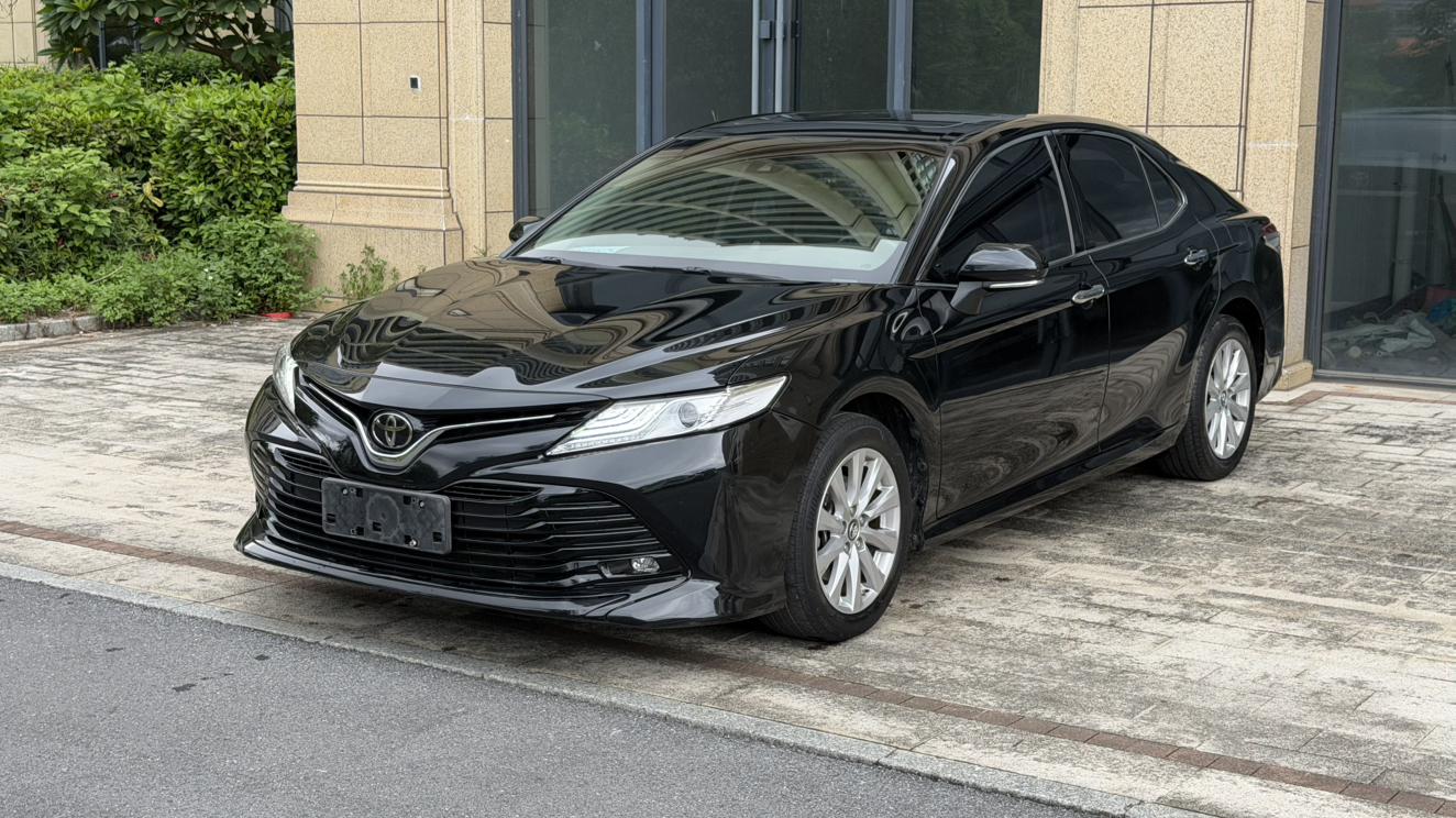 Toyota Camry G Luxury (2L) 2021