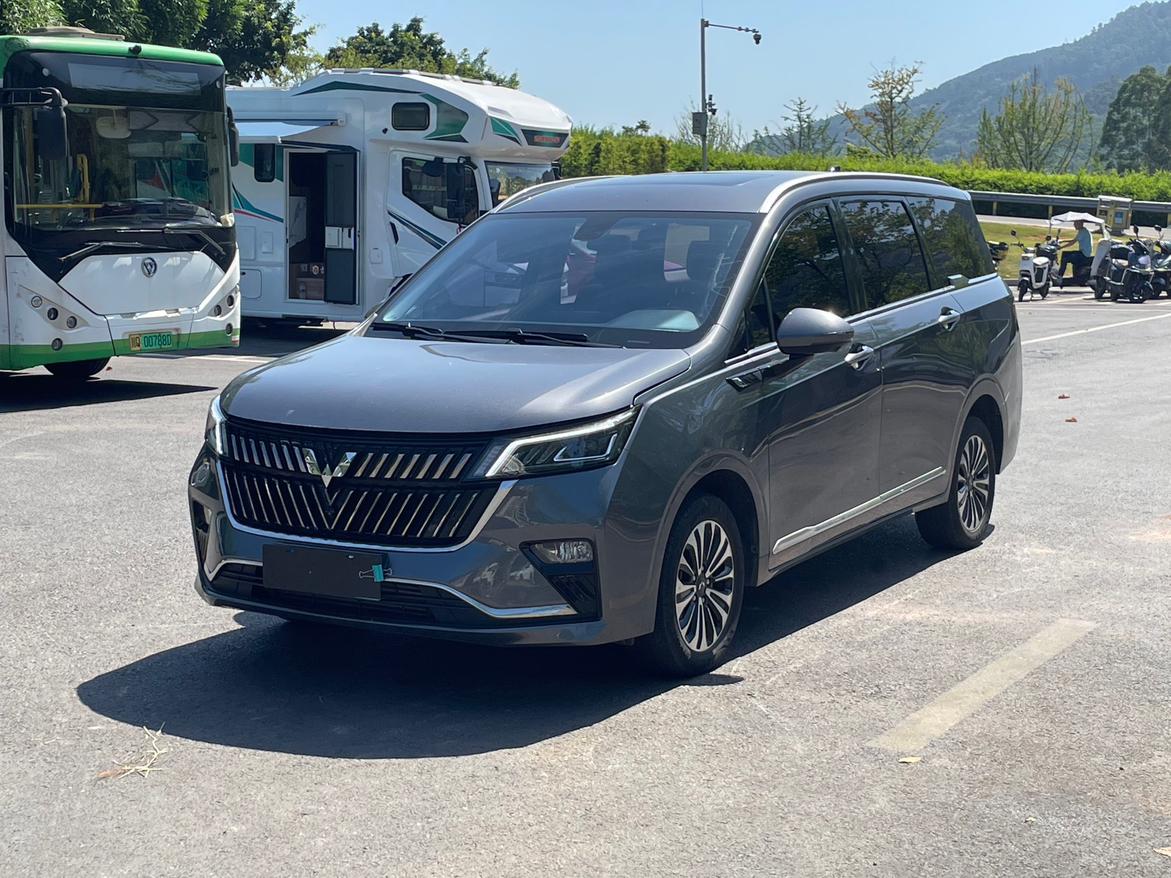 Wuling Jiachen Intelligent Luxury CVT 2024