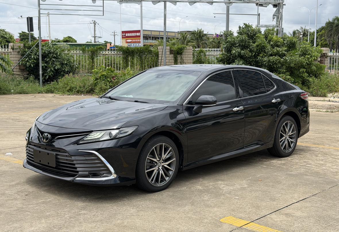 Toyota Camry 2.5G Luxury (2.5L) 2022