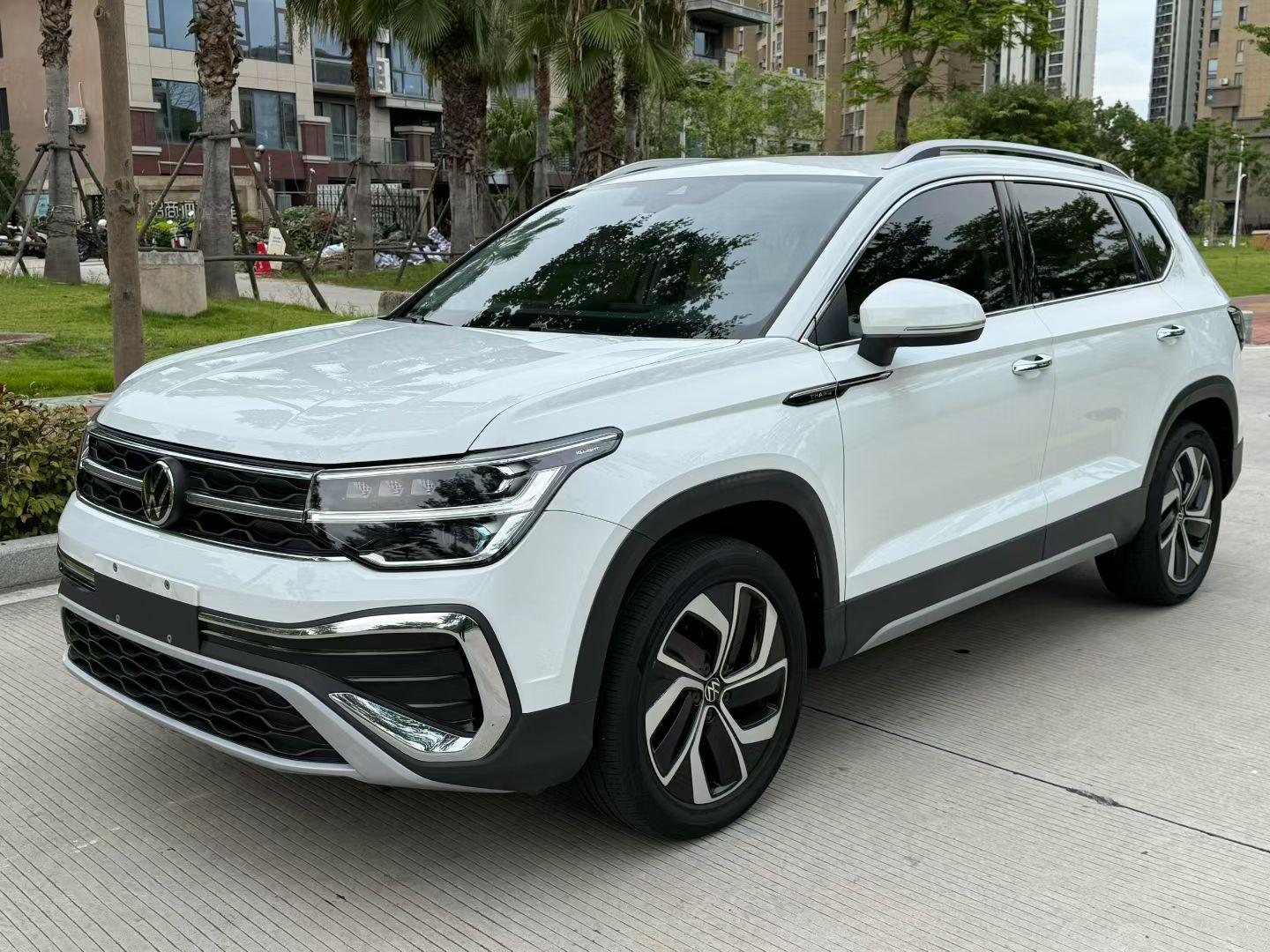 Volkswagen Tharu 300TSI 2WD Full Moon 2024