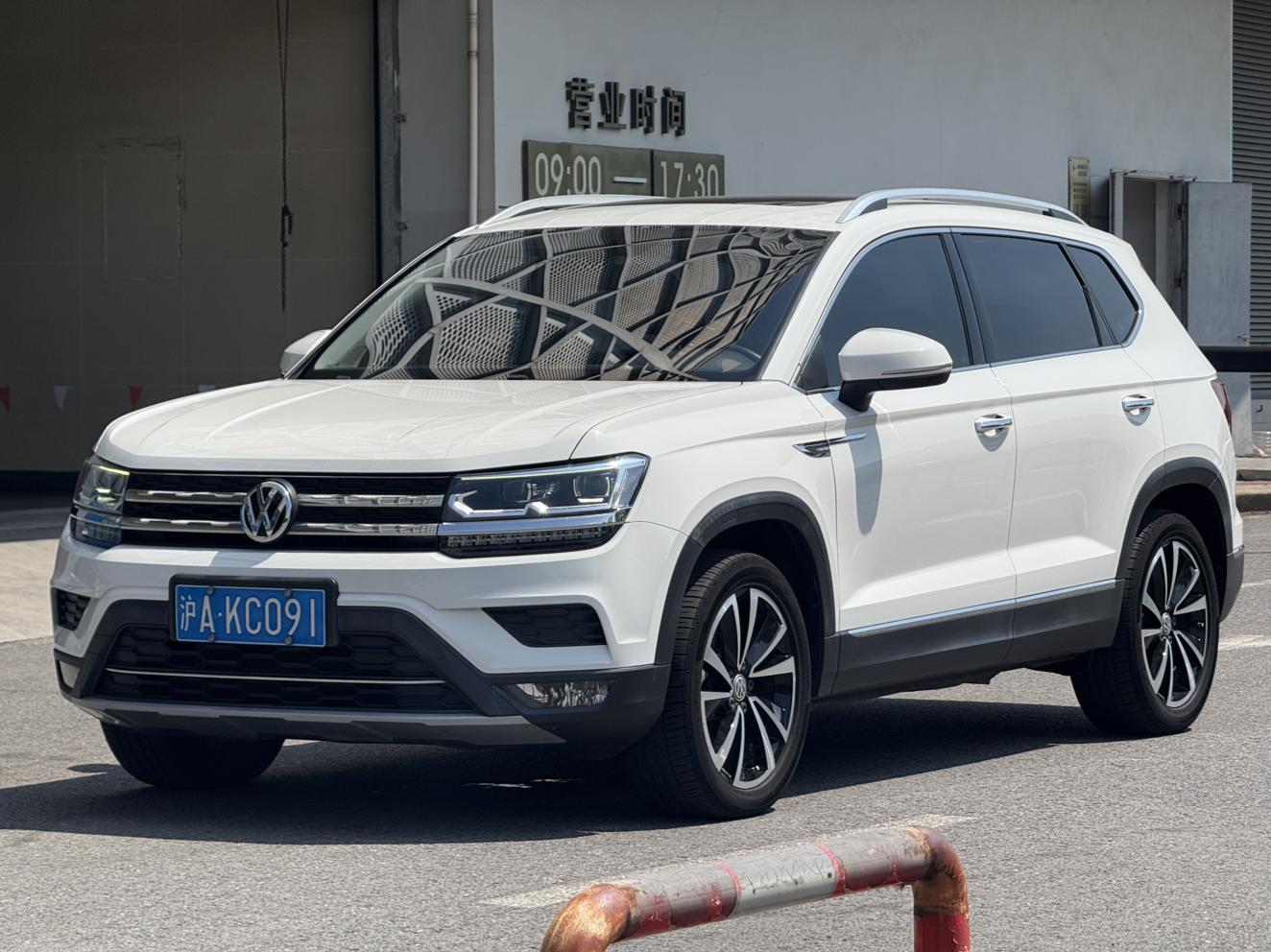 Volkswagen Tharu 330TSI 4WD Luxury (2L) 2021
