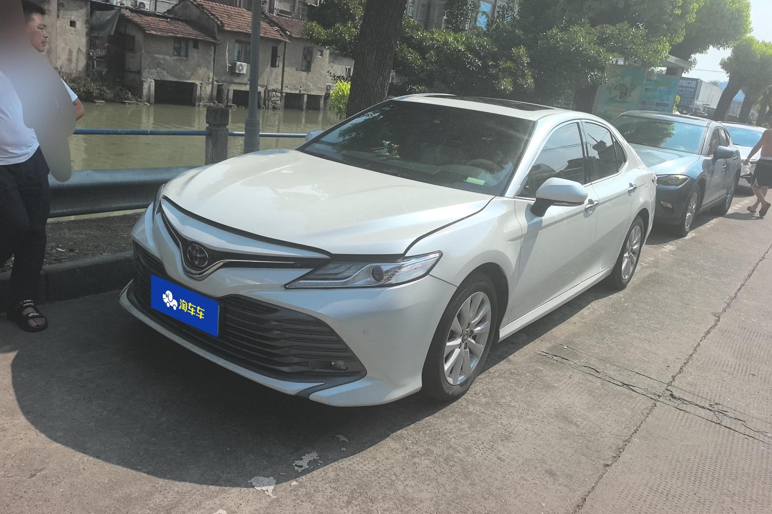 Toyota Camry 2.0G Luxury (2L) 2021