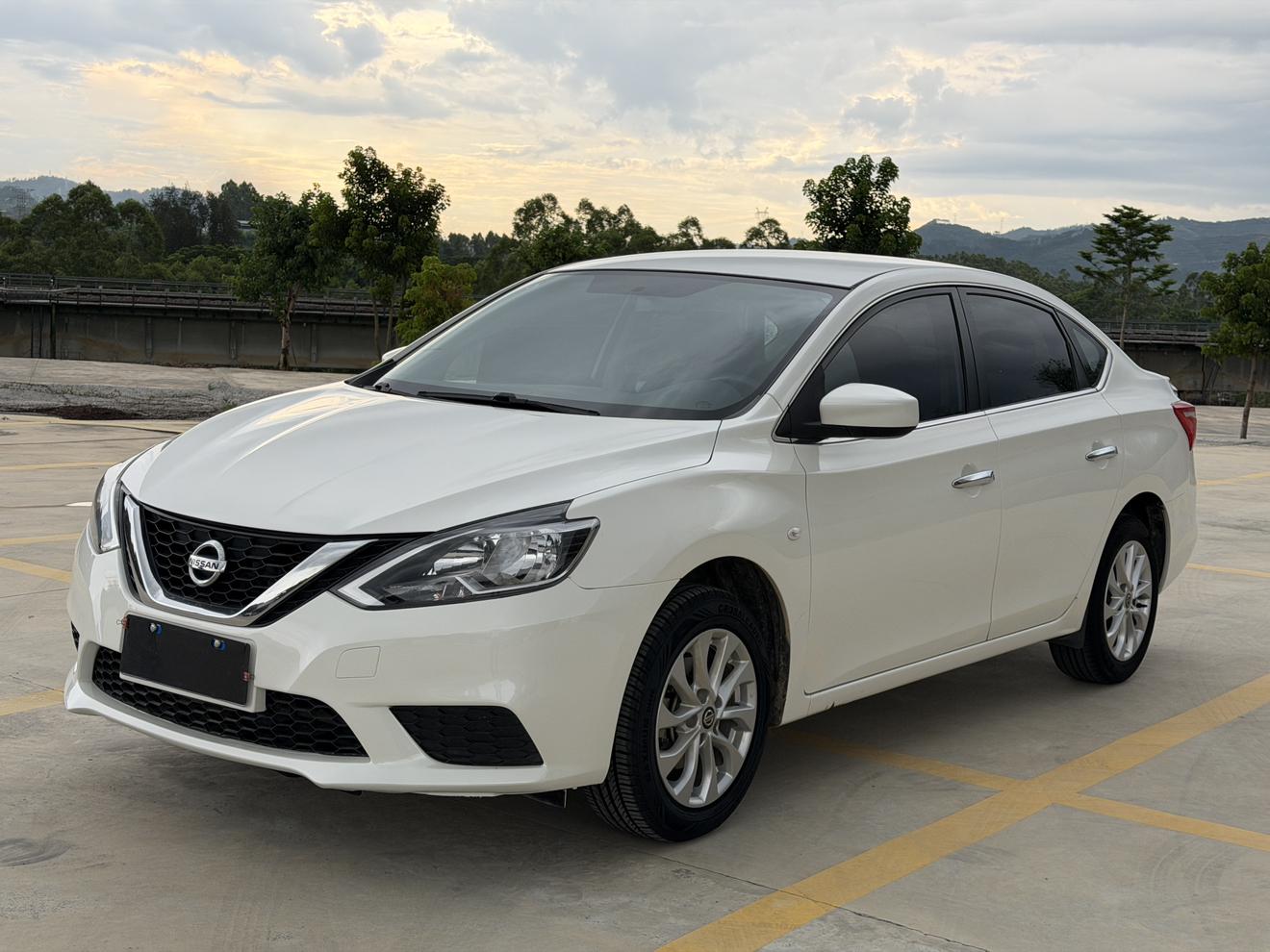 Nissan Sylphy Classic 1.6 XE CVT Comfort (1.6L) 2023