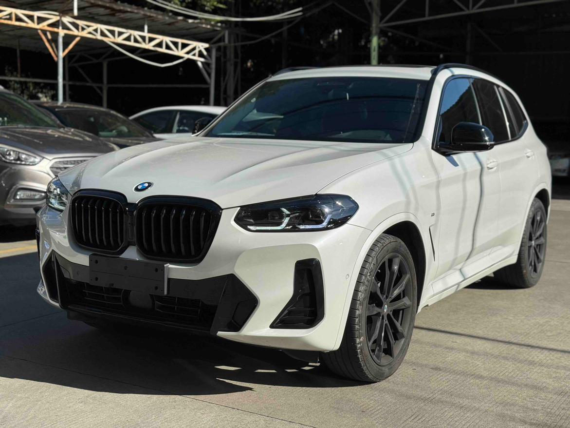 BMW X3 xDrive30i M Night Package Premium (2L) 2022