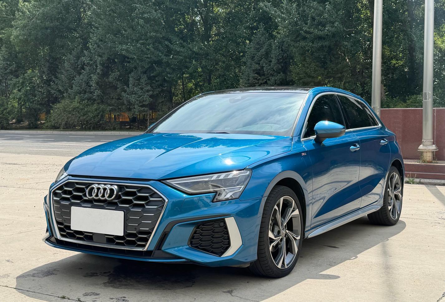 Audi A3 35 TFSI Luxury Sport 2022