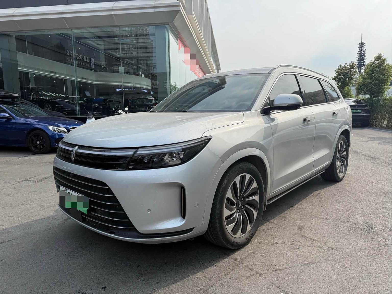 Aito M7 Plus 5-Seat AWD 2023