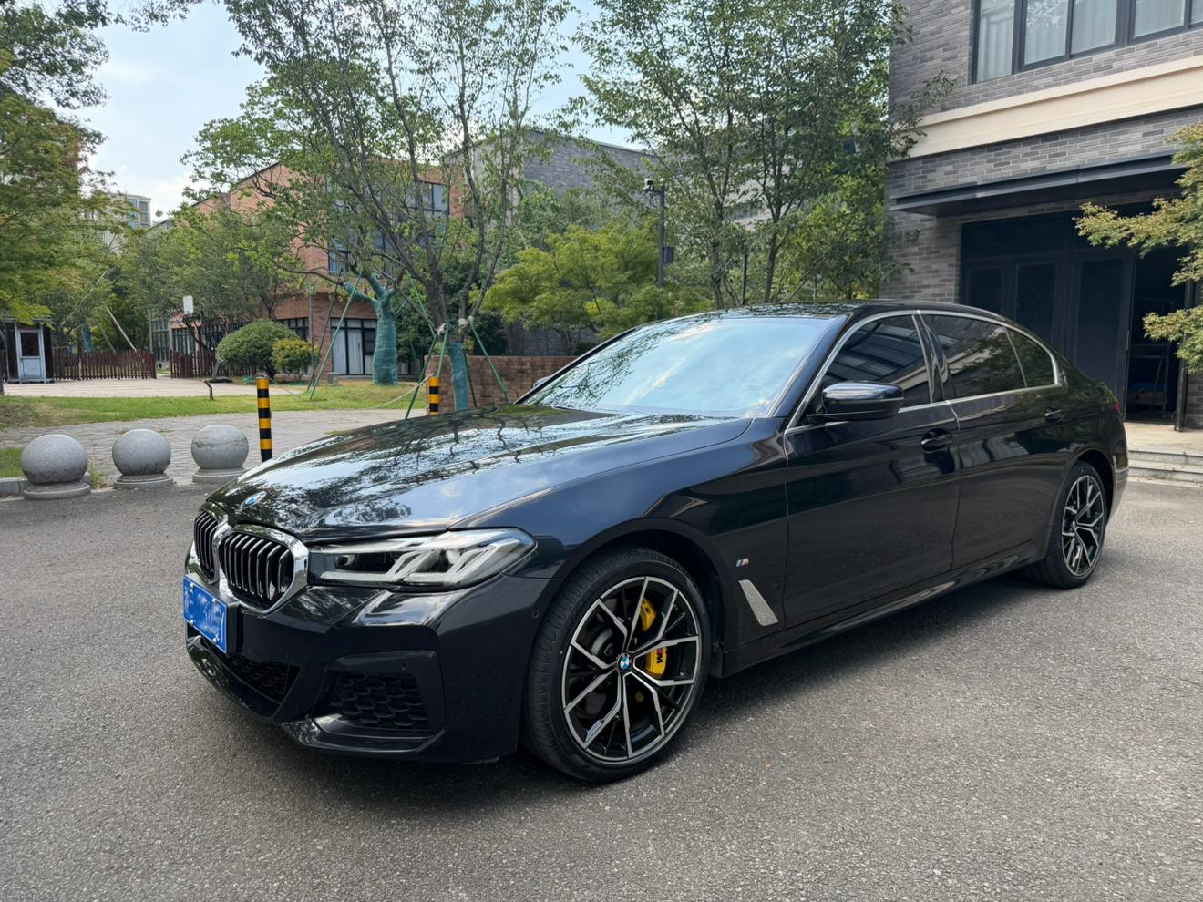 BMW 5 Series 3rd Facelift 530Li M Sport Package Premium 2022