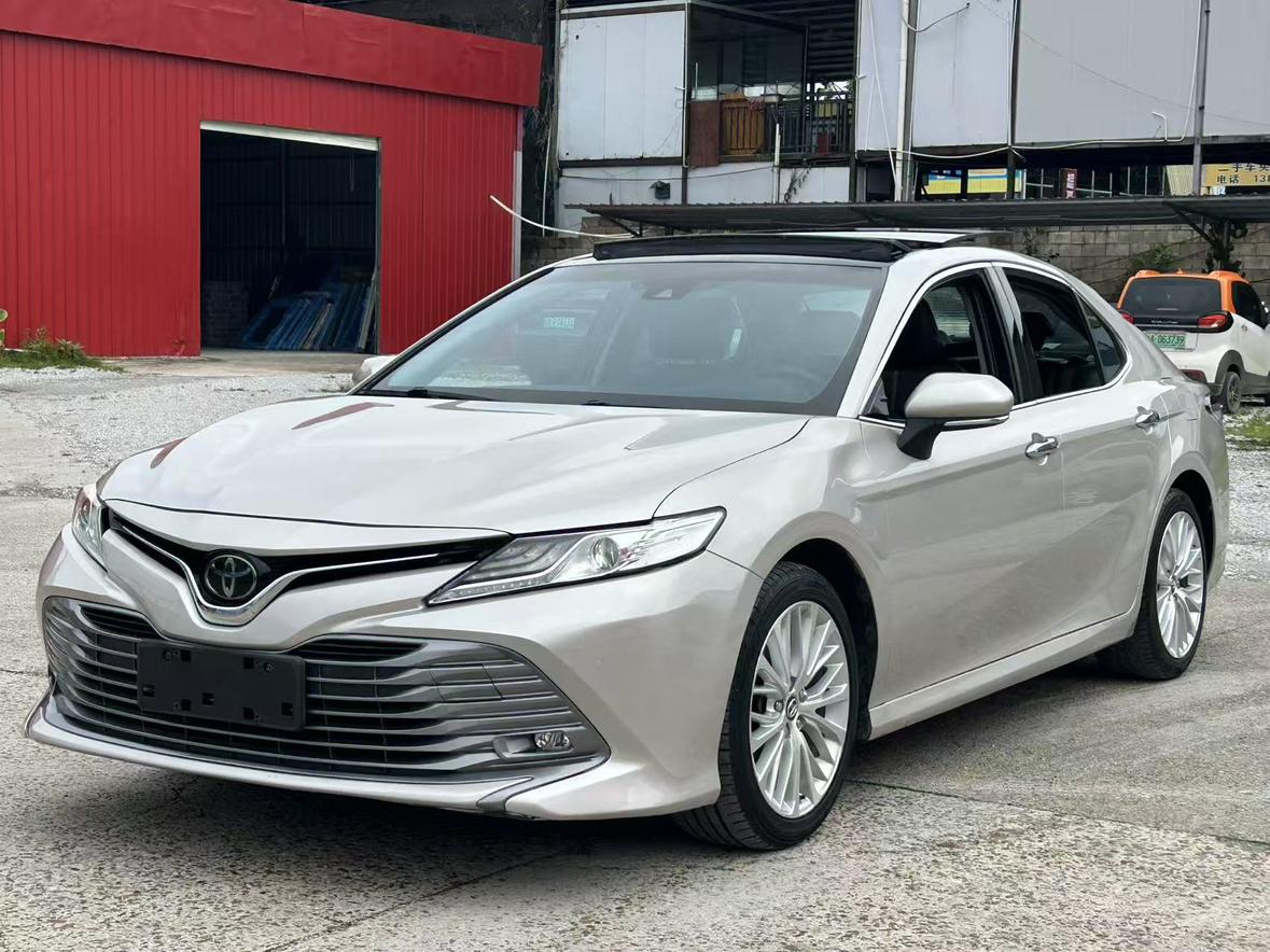 Toyota Camry 2.5G Luxury China VI 2019