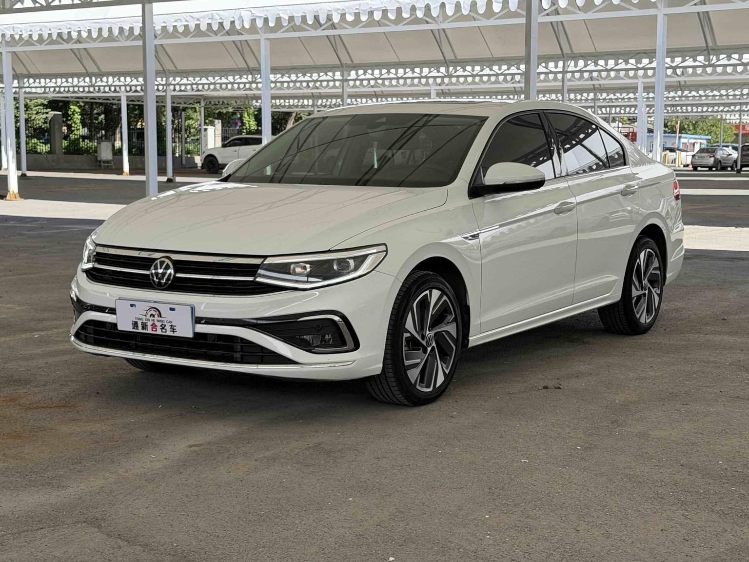 Volkswagen Bora 300TSI DSG Noble 2025