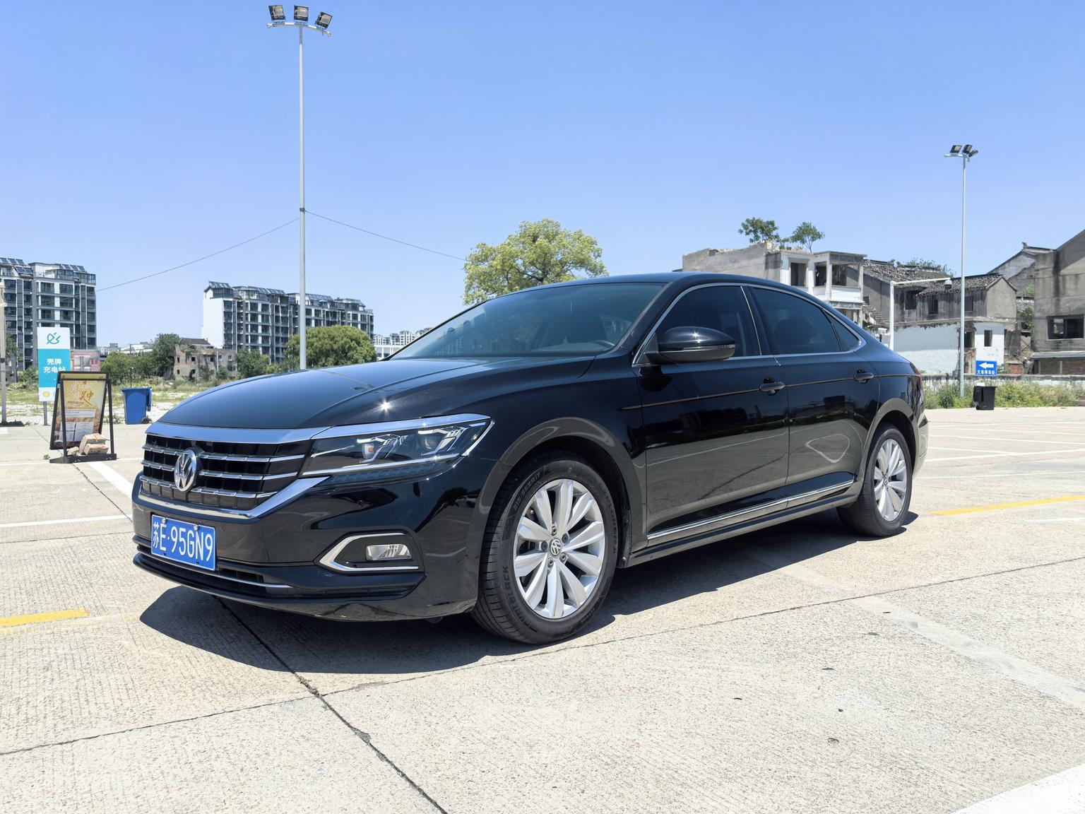Volkswagen Passat 330TSI Elite CN6 (2L) 2019