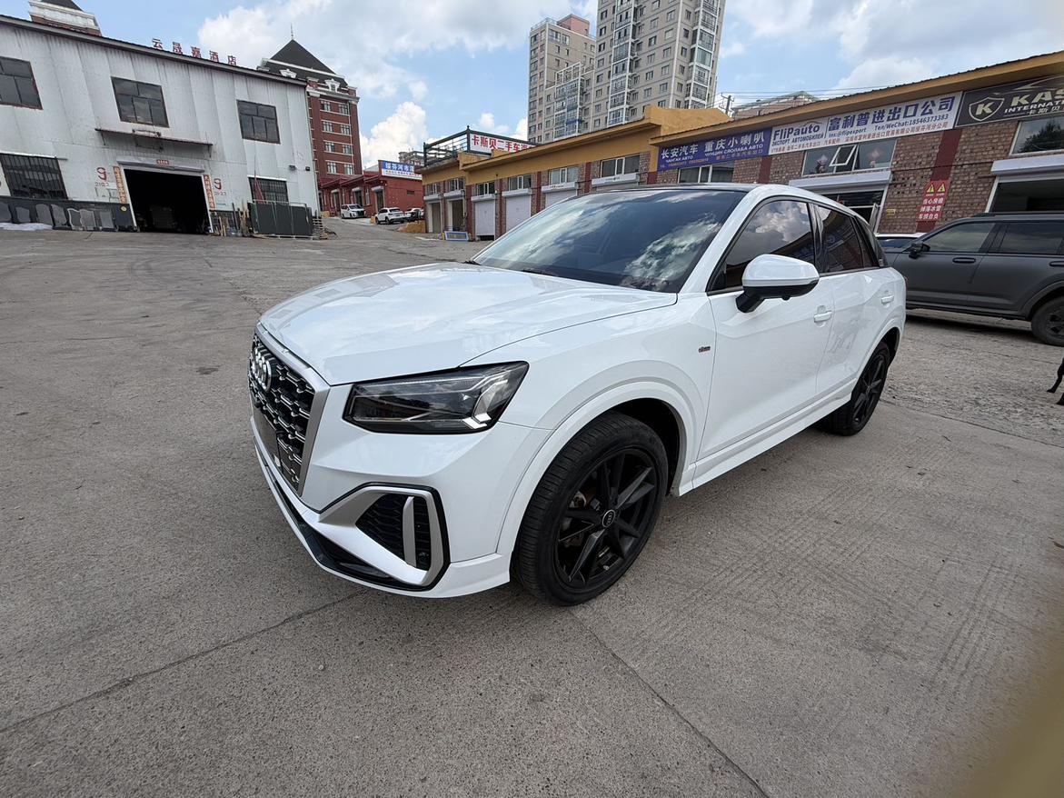 Audi Q2L Luxury Elegant 2022