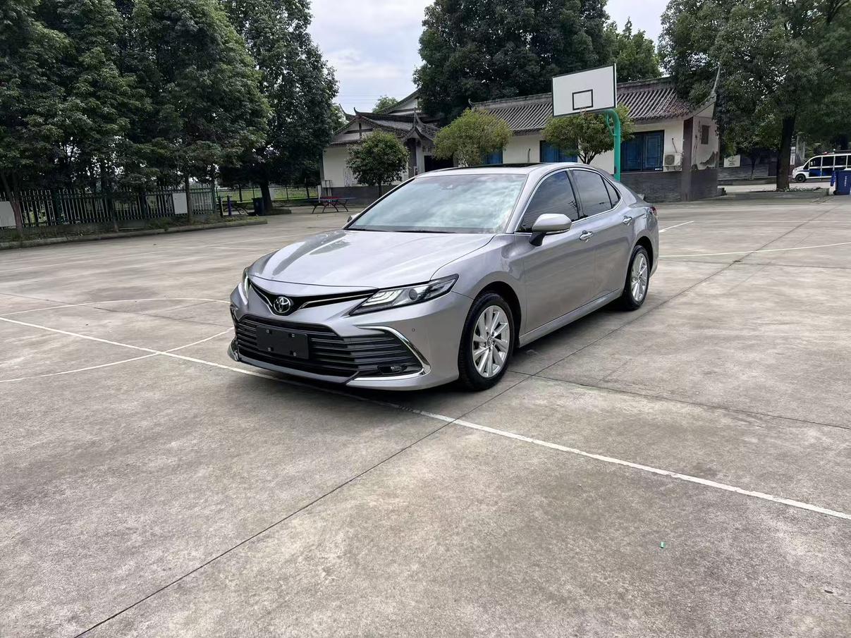 Toyota Camry 2.0GVP Leading (2L) 2022