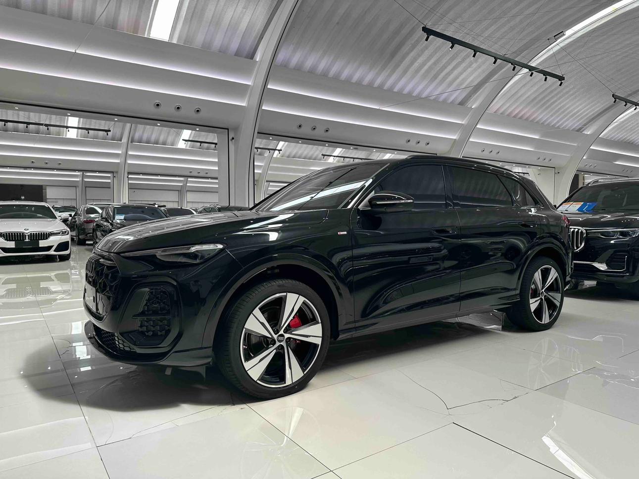 Audi Q5L Intelligent Hybrid Flagship 2026
