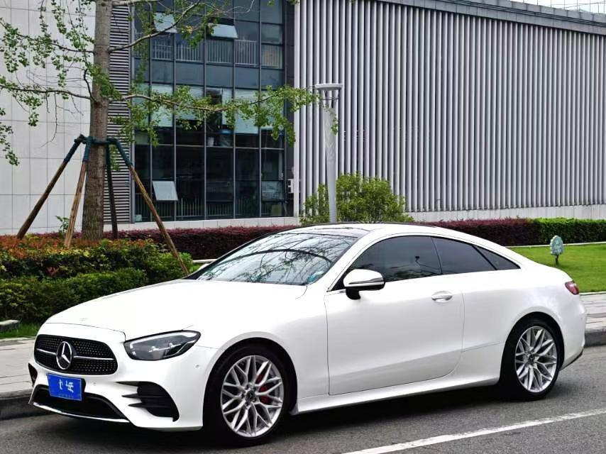 Mercedes Class-E 260 4MATIC Coupe (2L) 2023