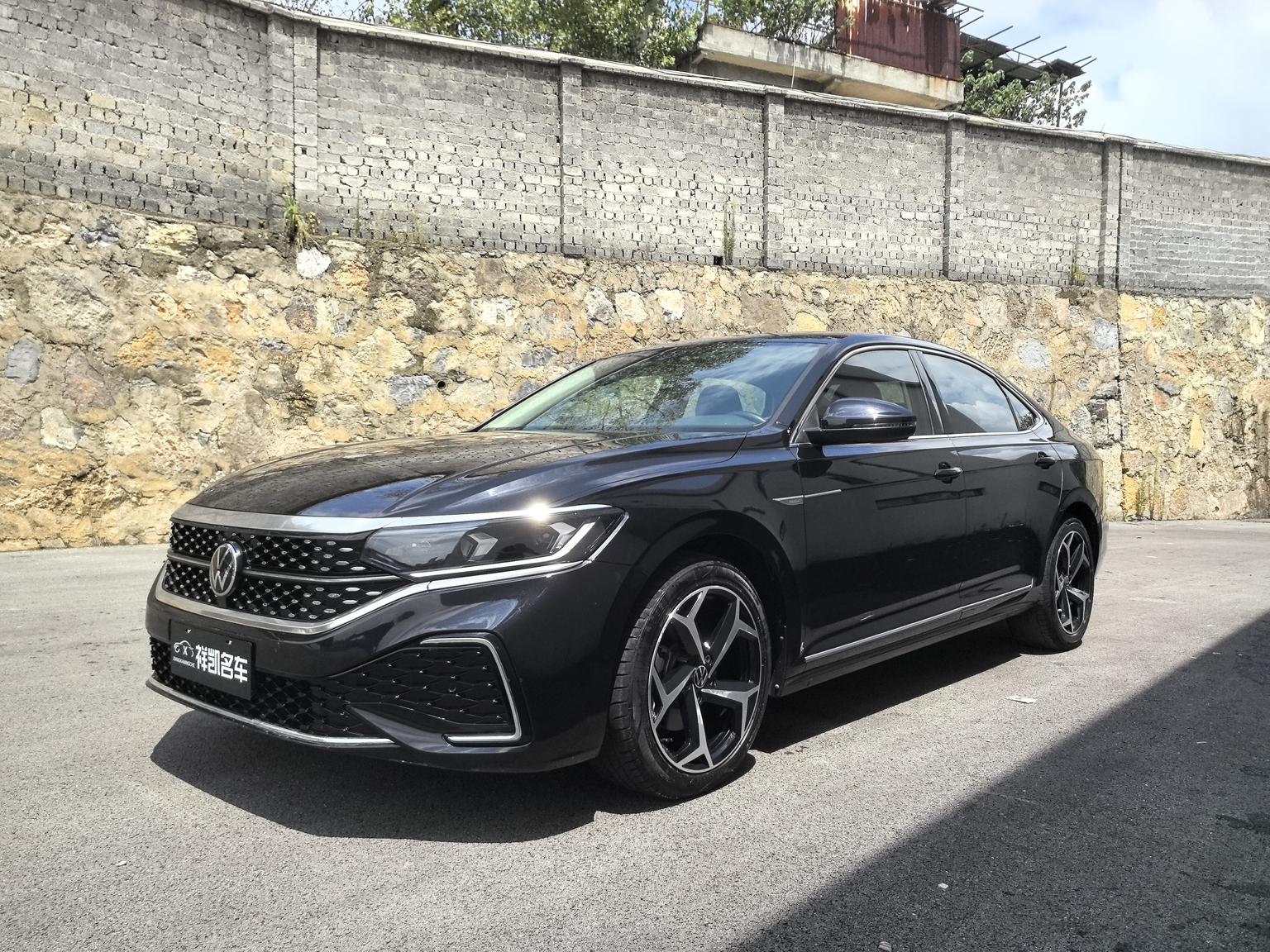 Volkswagen Passat Starry Elite 2023