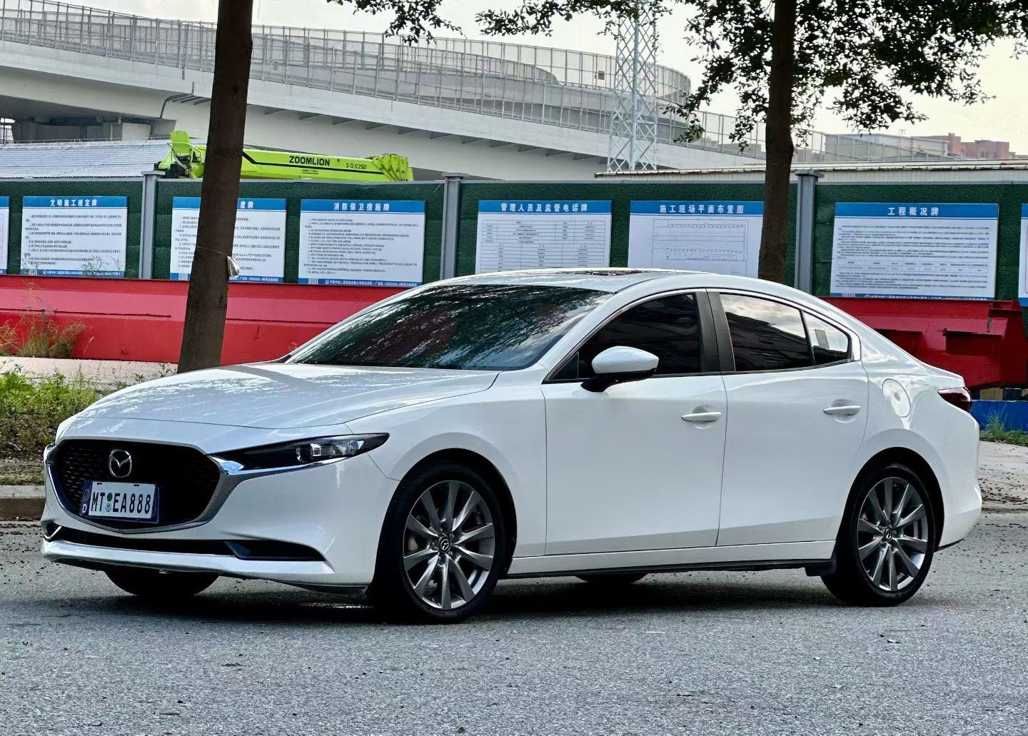 Mazda 3 Axela 2.0L Auto Quality Dazzle 2023