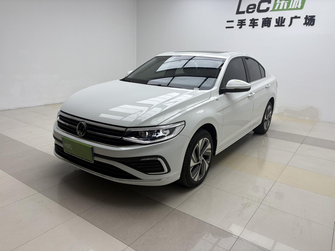 Volkswagen Bora 200TSI DSG Joy Navigation Edition (1.2L) 2025