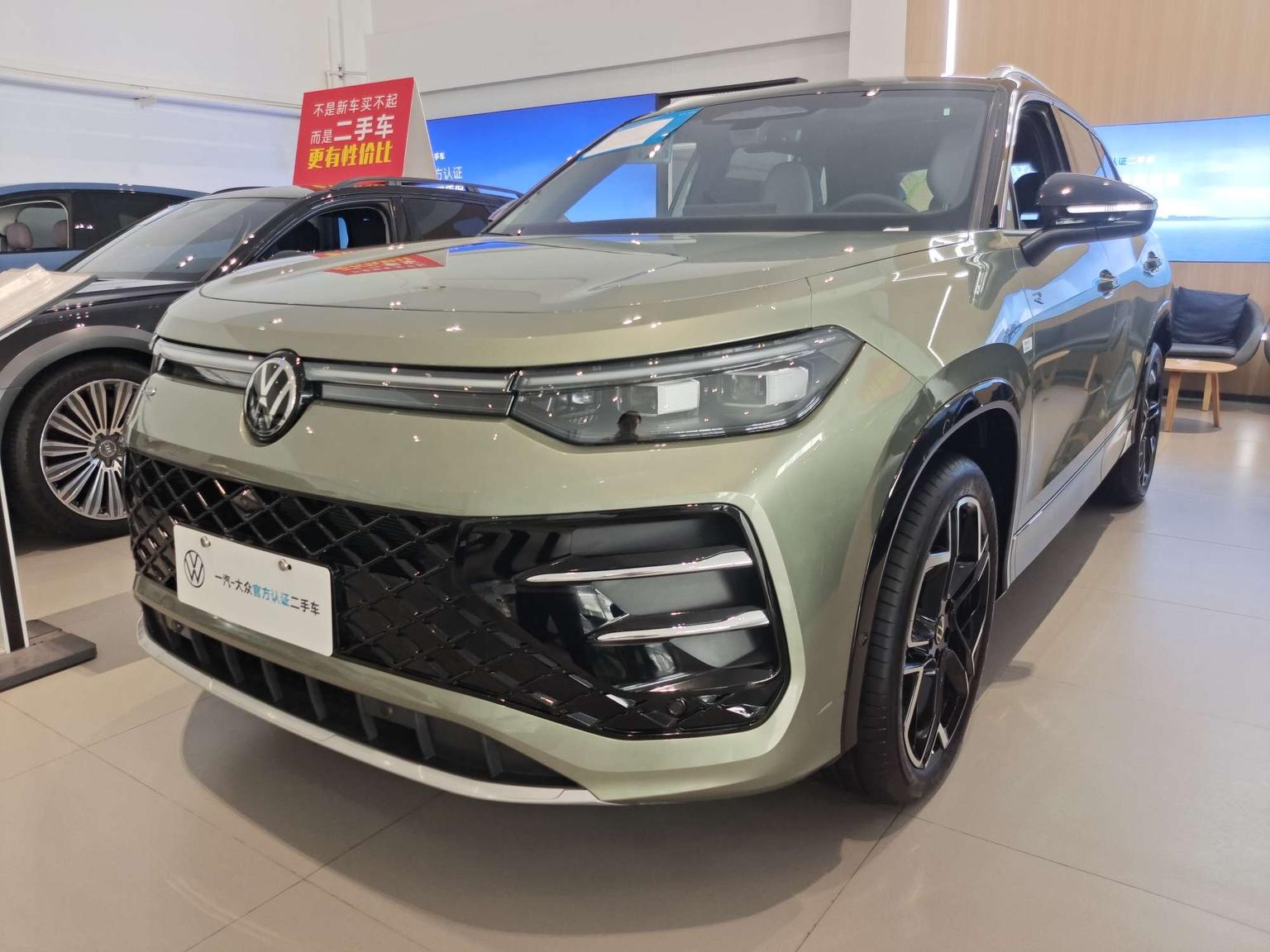 Volkswagen Tayron 380TSI AWD Luxury Easy Pack 2025