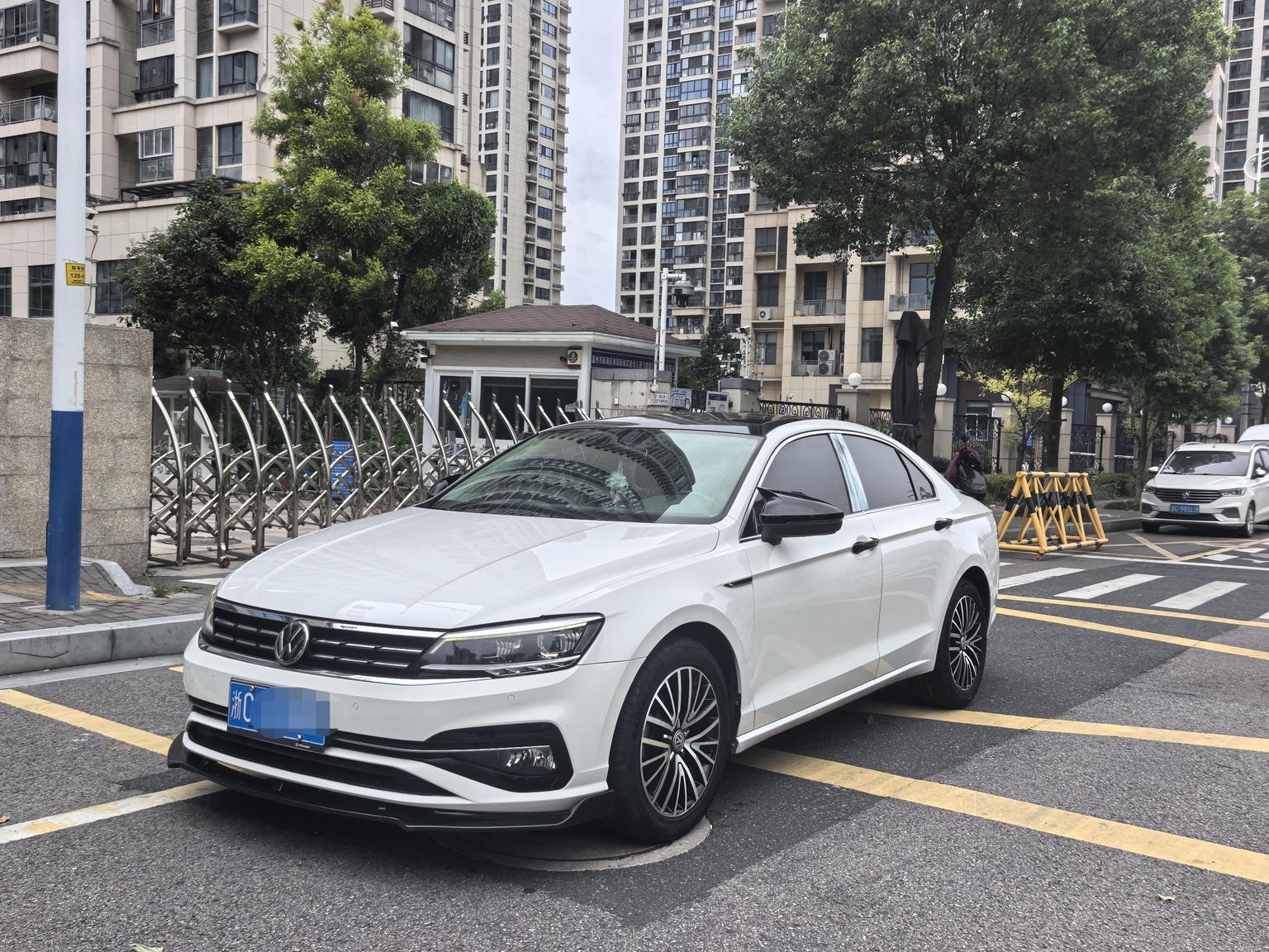 Volkswagen Lamando 280TSI DSG Luxury Edition China VI 2019